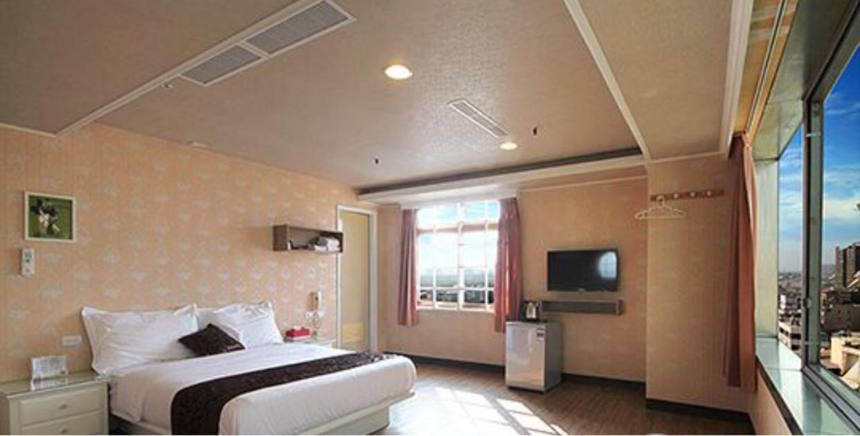 Ya Tai Hotel Kaohsiung Luaran gambar